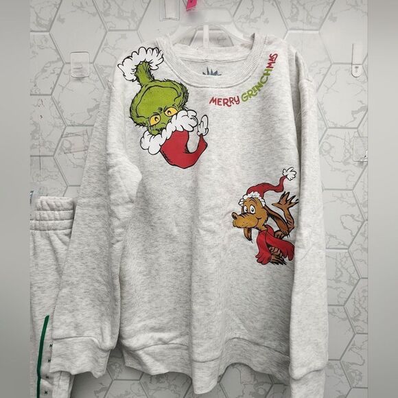 Nwt Grey Dr. Seuss The Grinch Holiday Christmas Kids Sweatshirt from Target - Picture 8 of 8